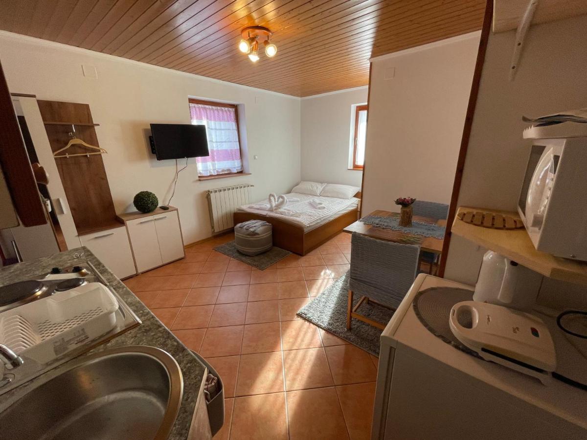 Kometer Appartement Bovec Buitenkant foto