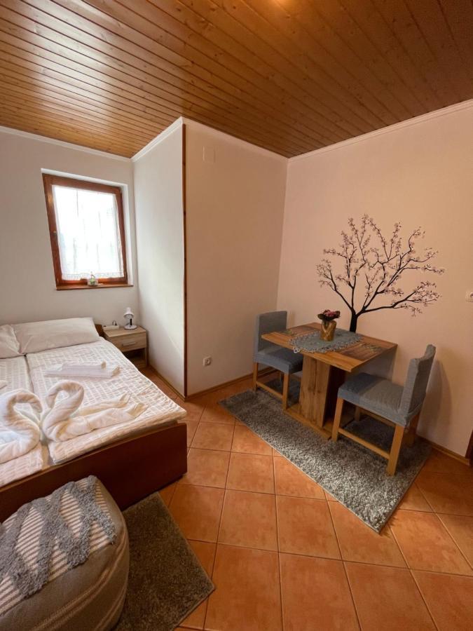 Kometer Appartement Bovec Buitenkant foto