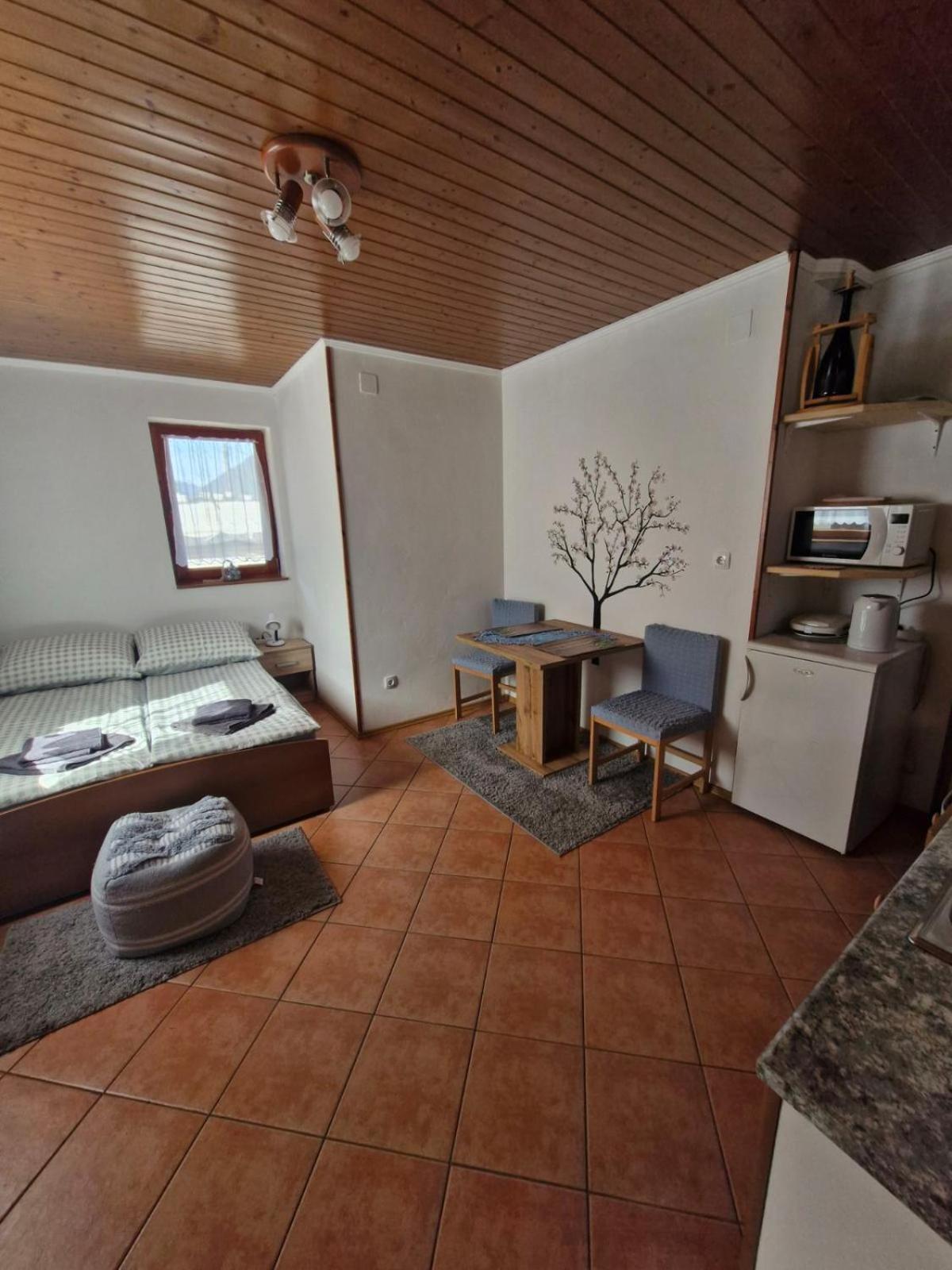Kometer Appartement Bovec Buitenkant foto